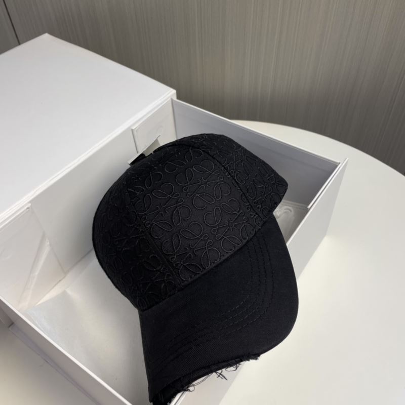 Loewe Caps